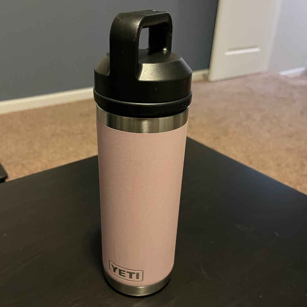 YETI Rambler 18 oz Bottle, Vacuum Insulated, Stainless Steel with Chug C…